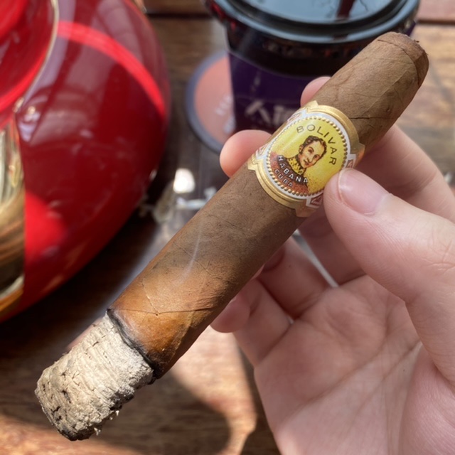玻利瓦尔比利高雪茄分享